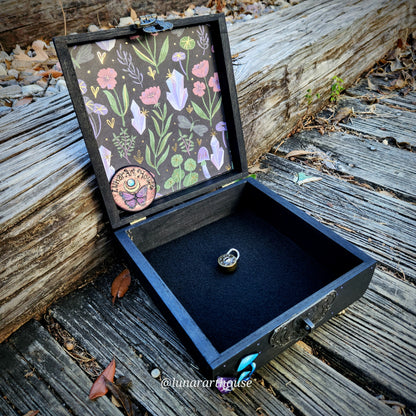 Crystal Mushroom Skull Hidden Key Box