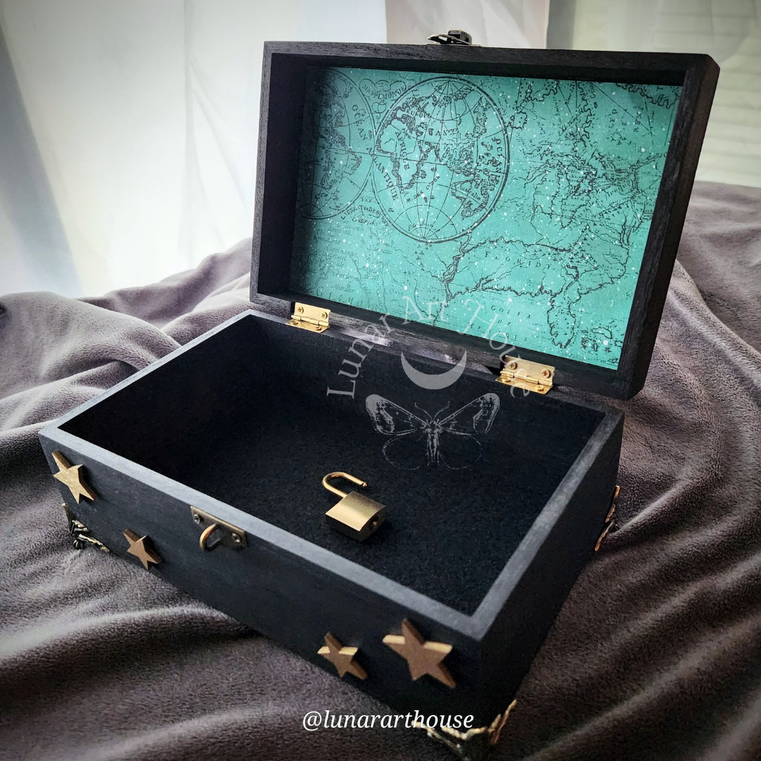 Emerald Crystal Moon Hidden Key Box