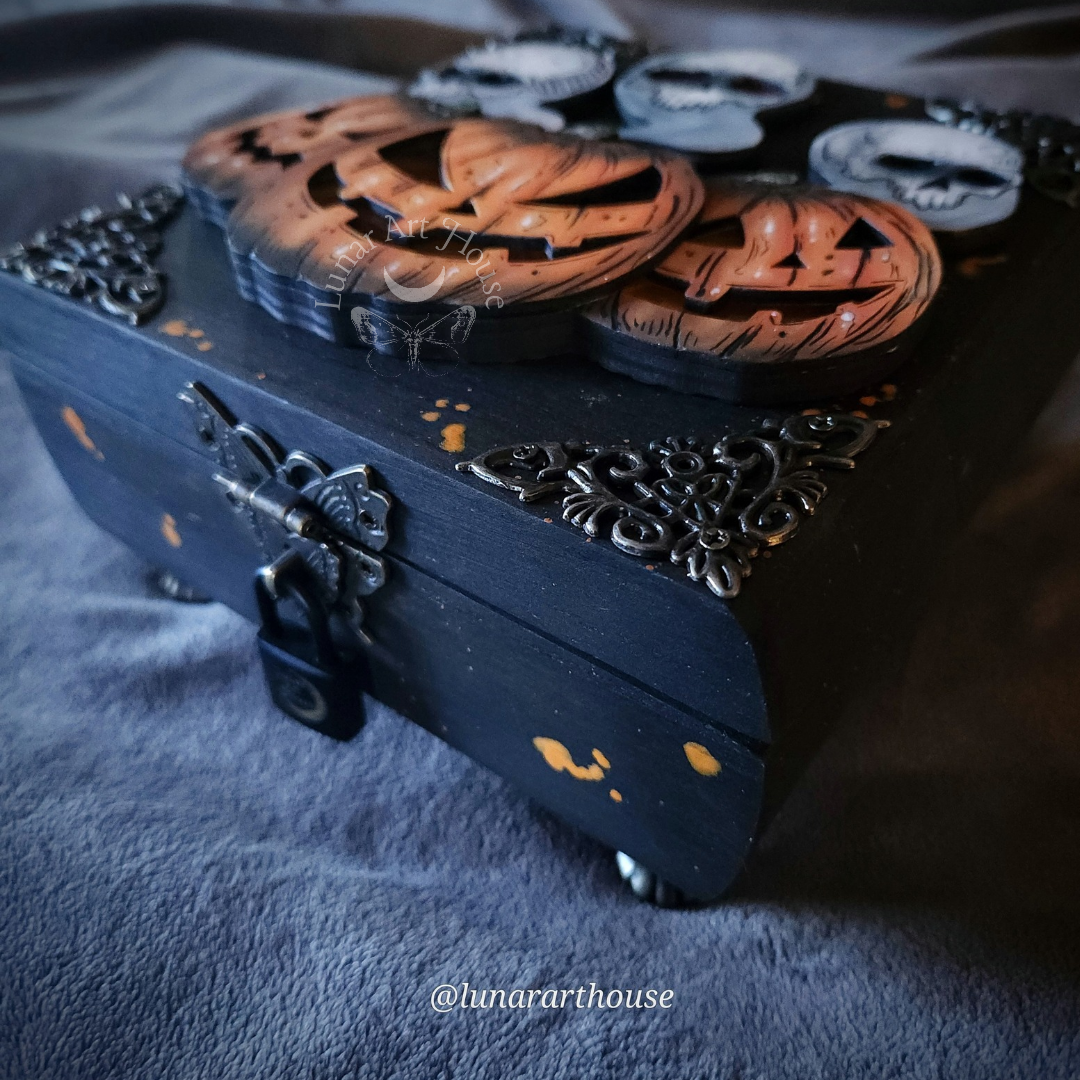 Light up Jackolantern Hidden Key Box