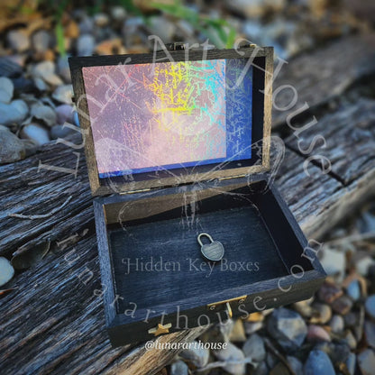 Little Silver Moon Hidden Key Box