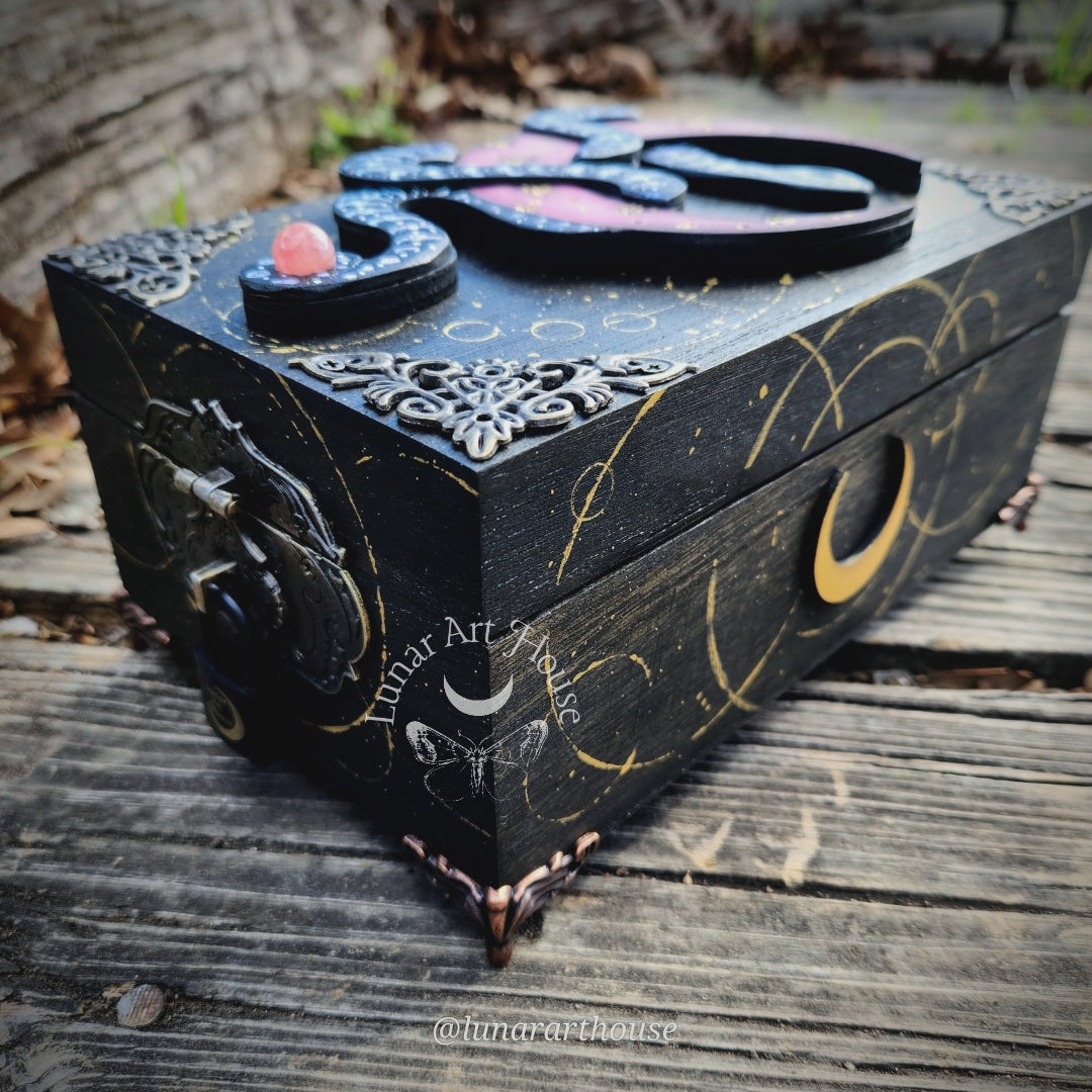 Skelly Snake Hidden Key Box